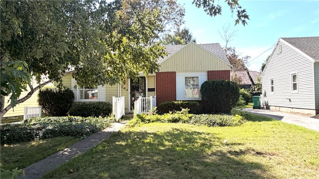 295 Falstaff Road, Rochester, NY 14609 Main Photo