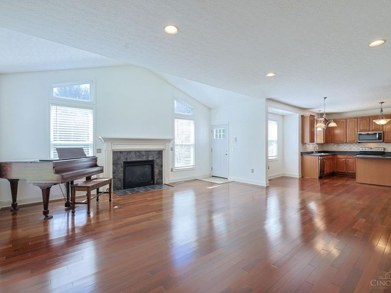 6469 Hampshire Trail, Liberty Township, OH 45044 Photo 24
