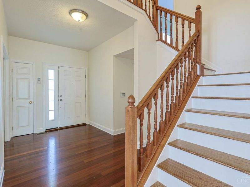 6469 Hampshire Trail, Liberty Township, OH 45044 Photo 5