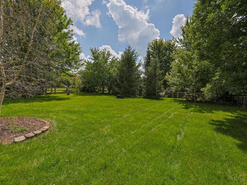 6469 Hampshire Trail, Liberty Township, OH 45044 Photo 57