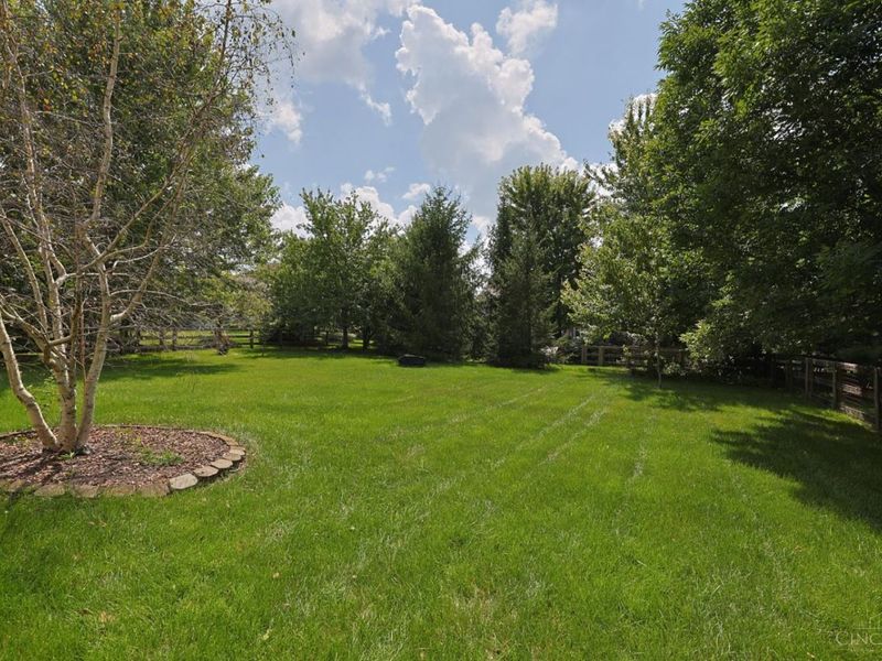 6469 Hampshire Trail, Liberty Township, OH 45044 Photo 65