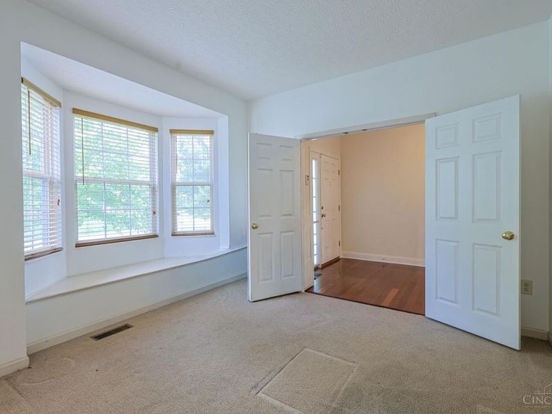 6469 Hampshire Trail, Liberty Township, OH 45044 Photo 8