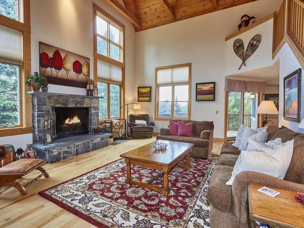 26 Highlands Avenue, Unit J2, Wilmington, VT 05363