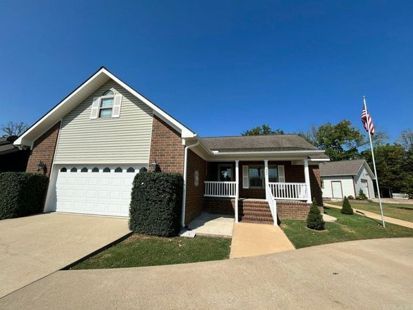 600 N Park Road, Batesville, AR 72501