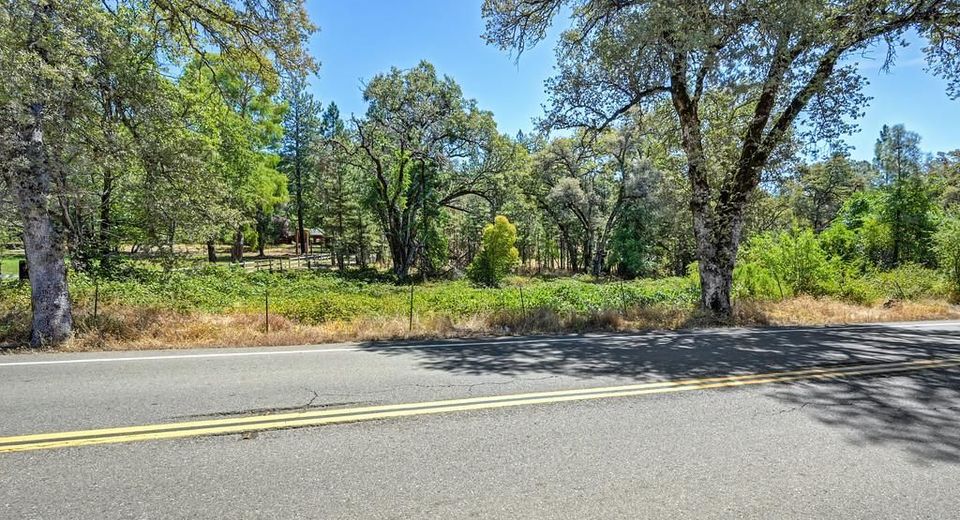19040 Placer Hills Rd, Meadow Vista, CA 95722 Photo