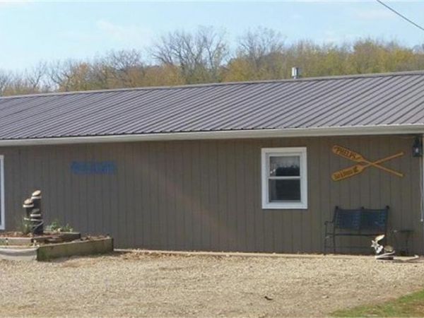 361 River View Road, Guttenberg, IA 52052