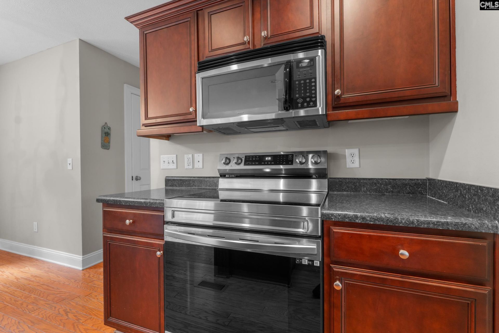 108 Caprice Court  Photo 33