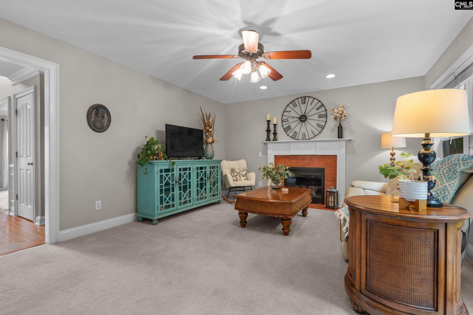 108 Caprice Court  Photo 38