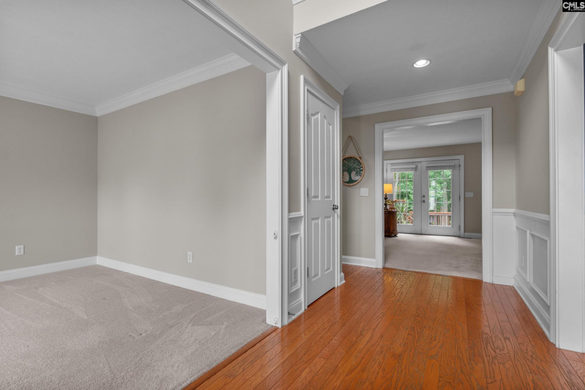 108 Caprice Court  Photo 6