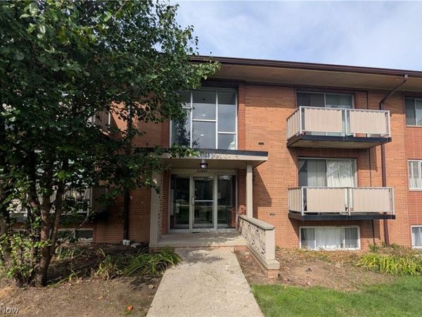 21801 River Oaks Drive , Unit A2, Rocky River, OH 44116