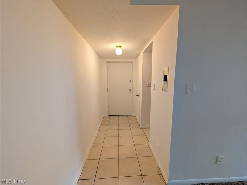 21801 River Oaks Drive, Unit A2, Rocky River, OH 44116 Photo 17