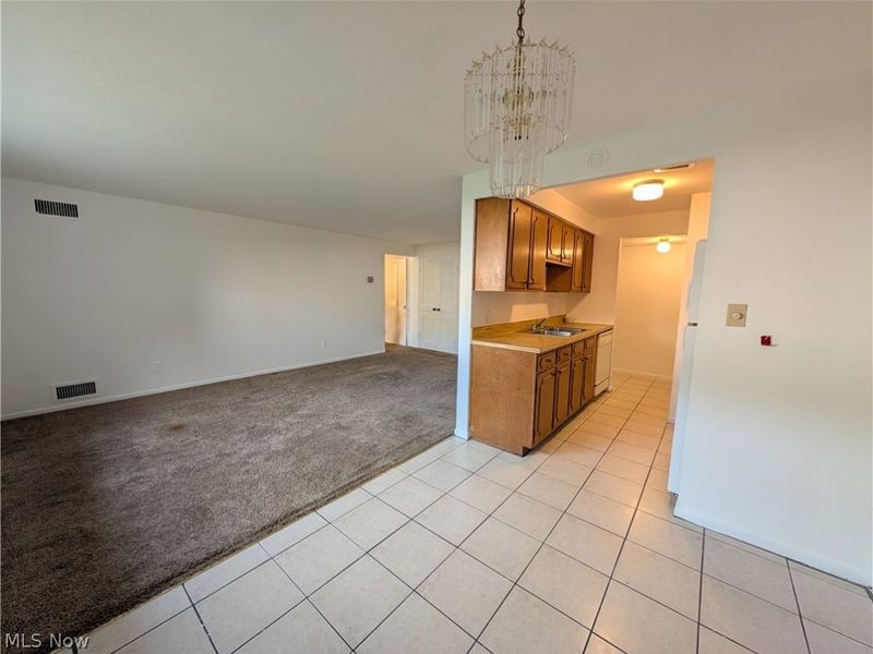 21801 River Oaks Drive, Unit A2, Rocky River, OH 44116 Photo 9