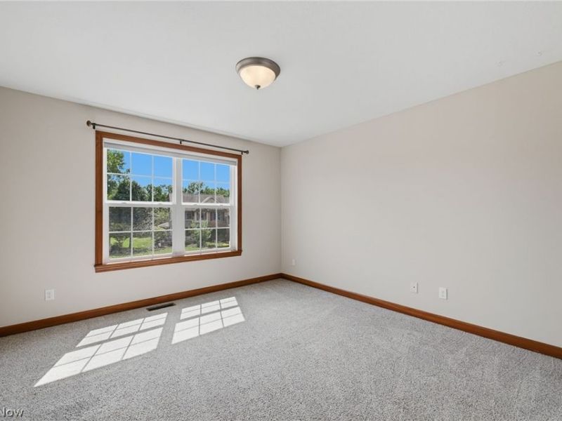 6619 Shiloh Street NW, Canton, OH 44708 Photo 32