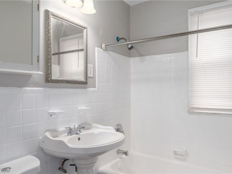 12700 Shaker Boulevard, Cleveland, OH 44120 Photo 13
