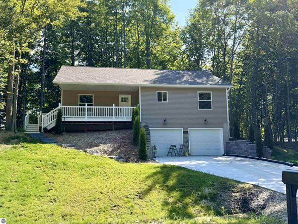 1136 Birmley Estates Drive, Traverse City, MI 49696
