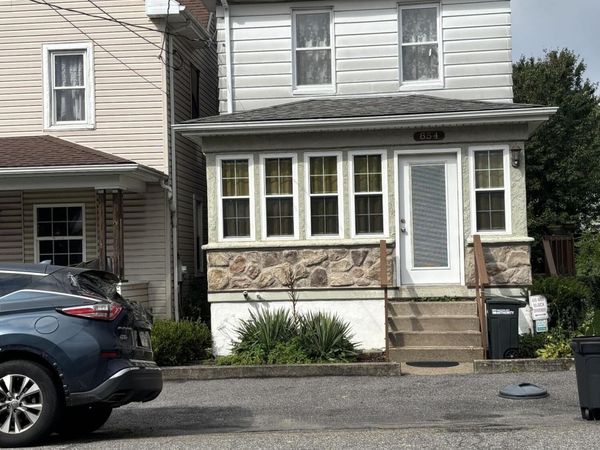 854 N James Street, Hazleton, PA 18201