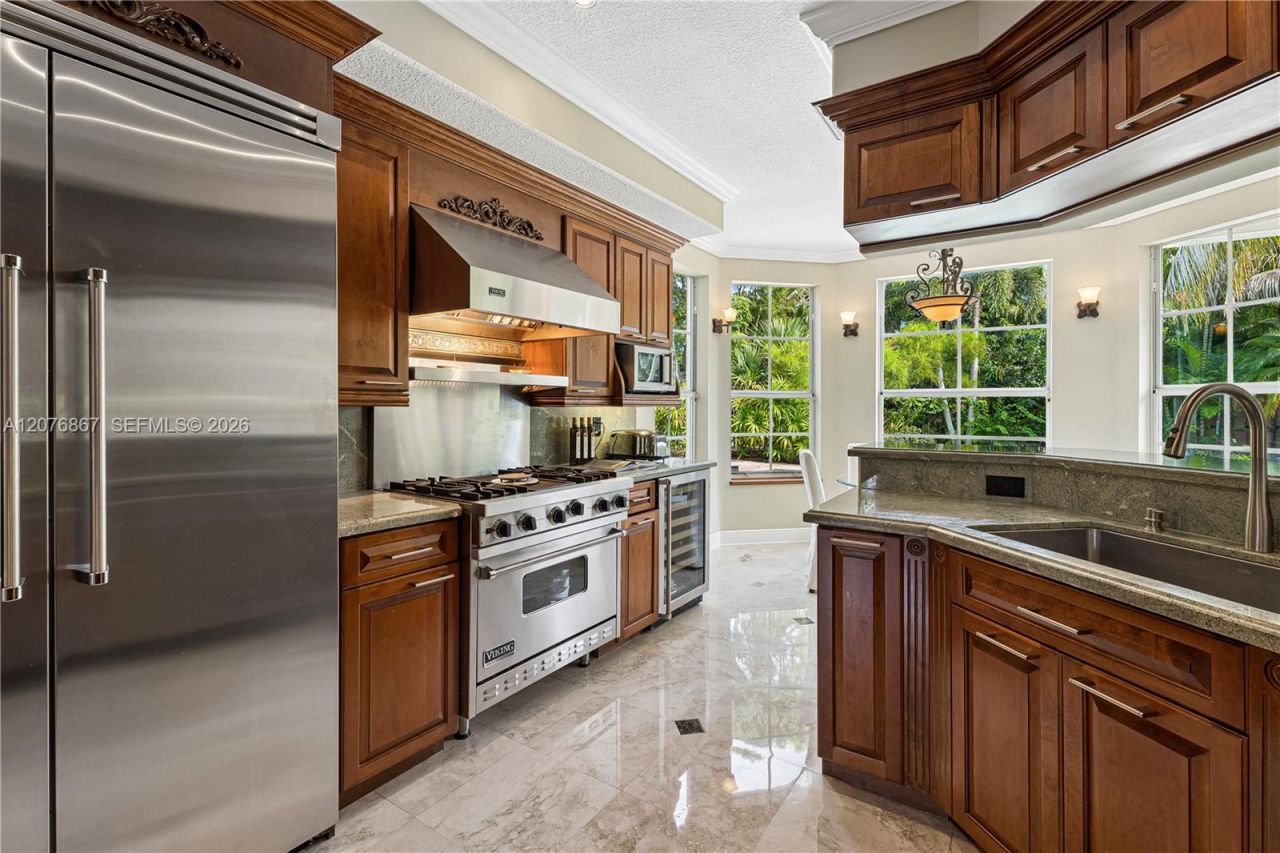 8445 SW 163rd Ter , Palmetto Bay, FL 33157 Photo