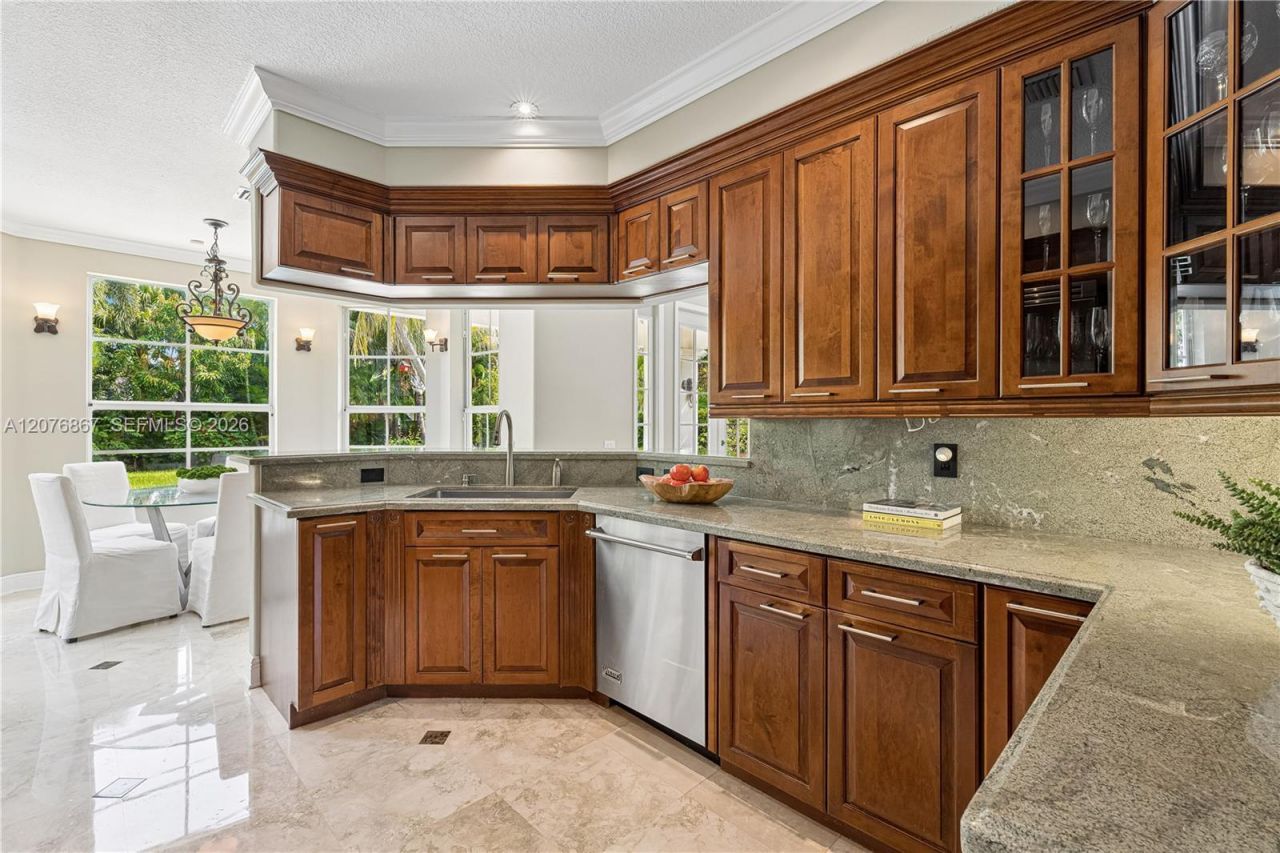 8445 SW 163rd Ter , Palmetto Bay, FL 33157 Photo