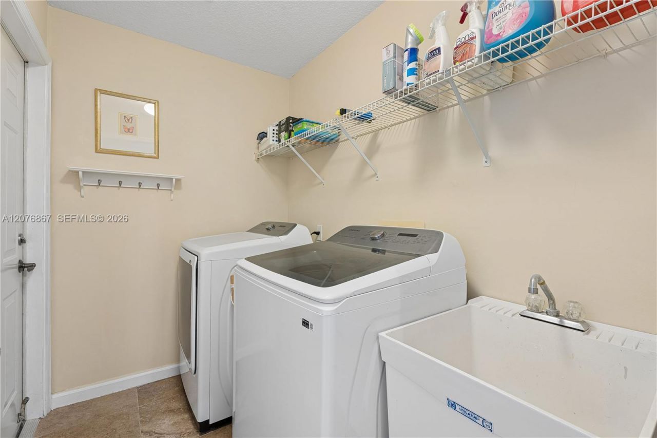 8445 SW 163rd Ter , Palmetto Bay, FL 33157 Photo