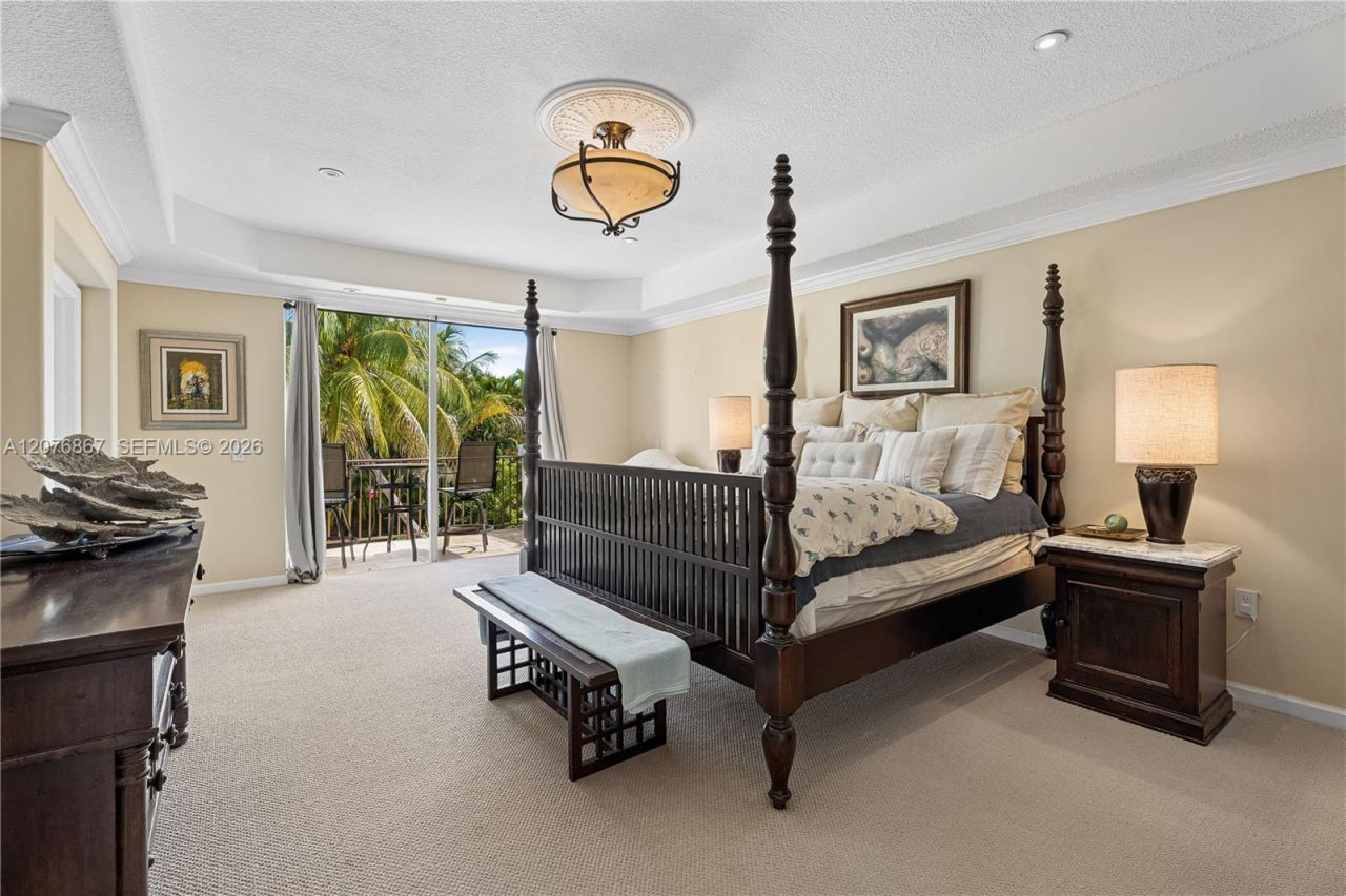 8445 SW 163rd Ter , Palmetto Bay, FL 33157 Photo
