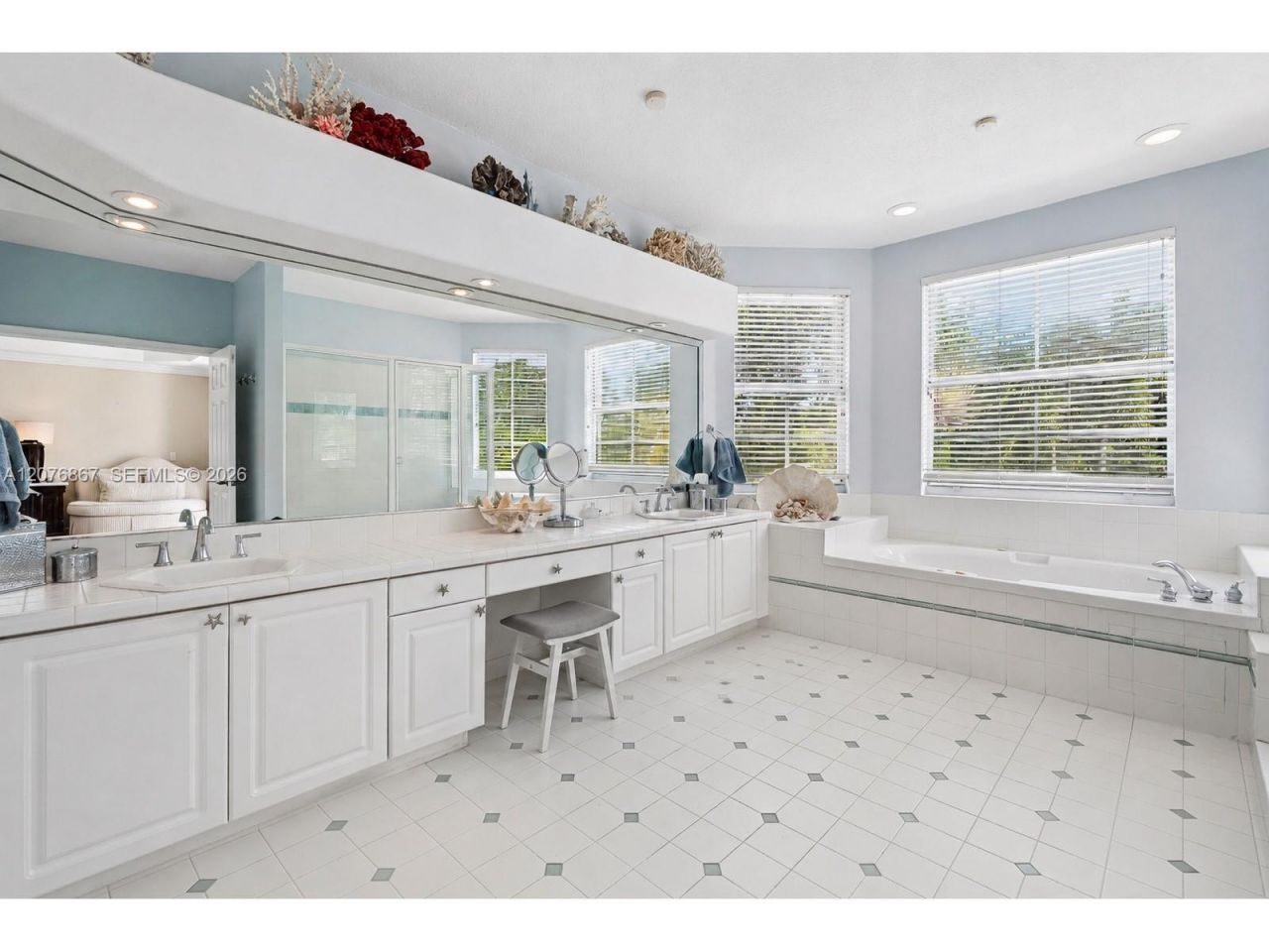8445 SW 163rd Ter , Palmetto Bay, FL 33157 Photo