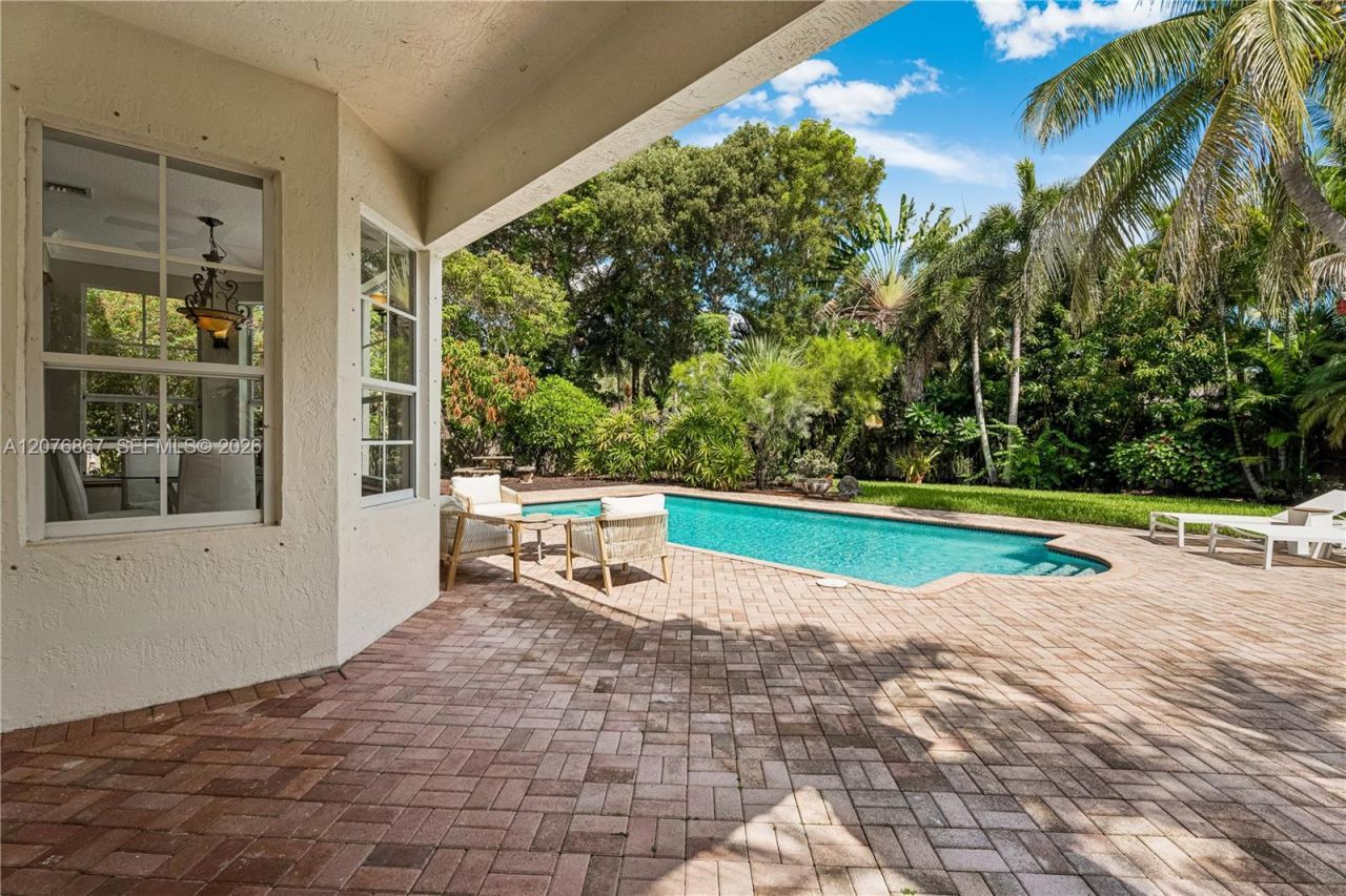 8445 SW 163rd Ter , Palmetto Bay, FL 33157 Photo