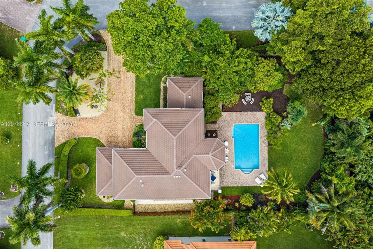 8445 SW 163rd Ter , Palmetto Bay, FL 33157 Photo