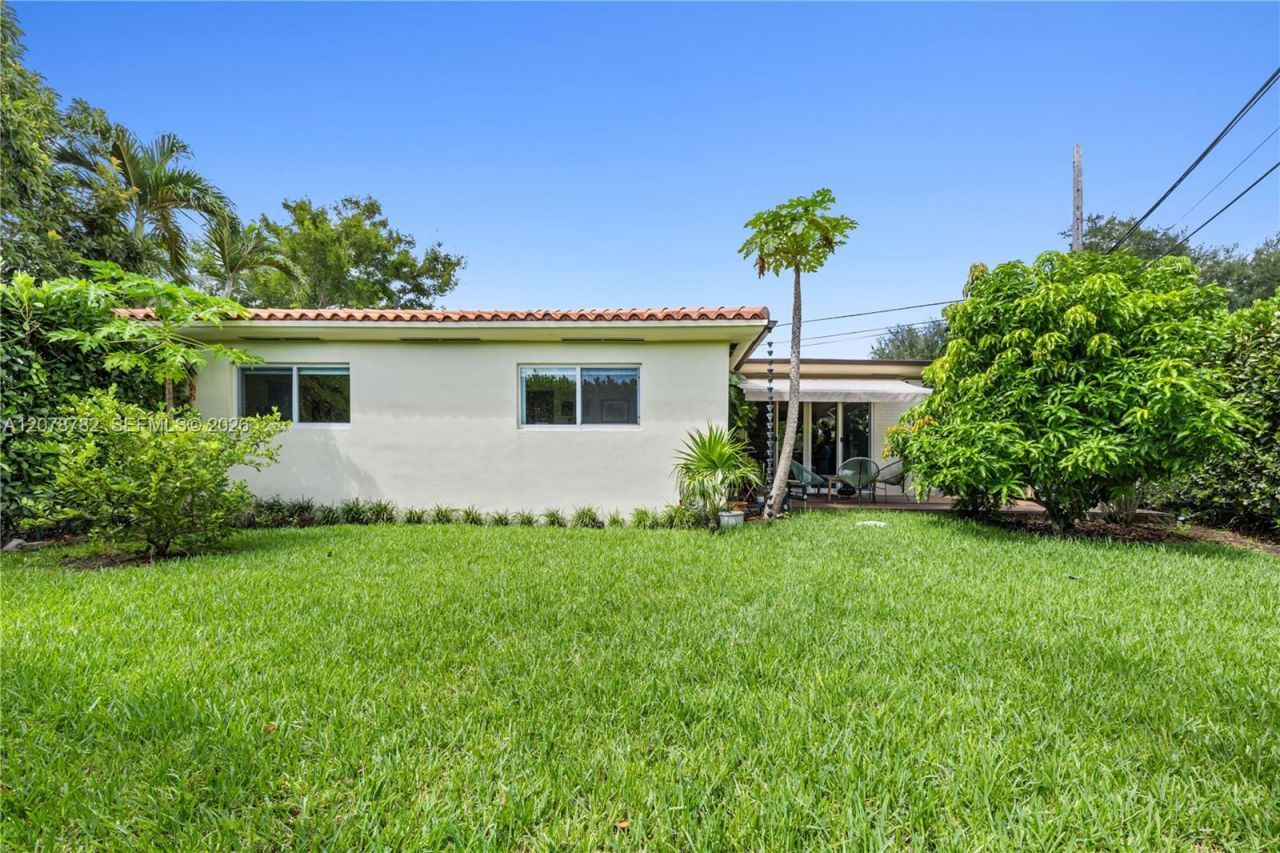 6811 SW 48th Ter , Miami, FL 33155 Photo