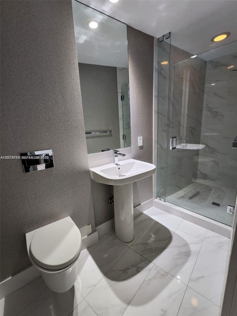 801 S Miami Ave , Unit 1804, Miami, FL 33130 Photo