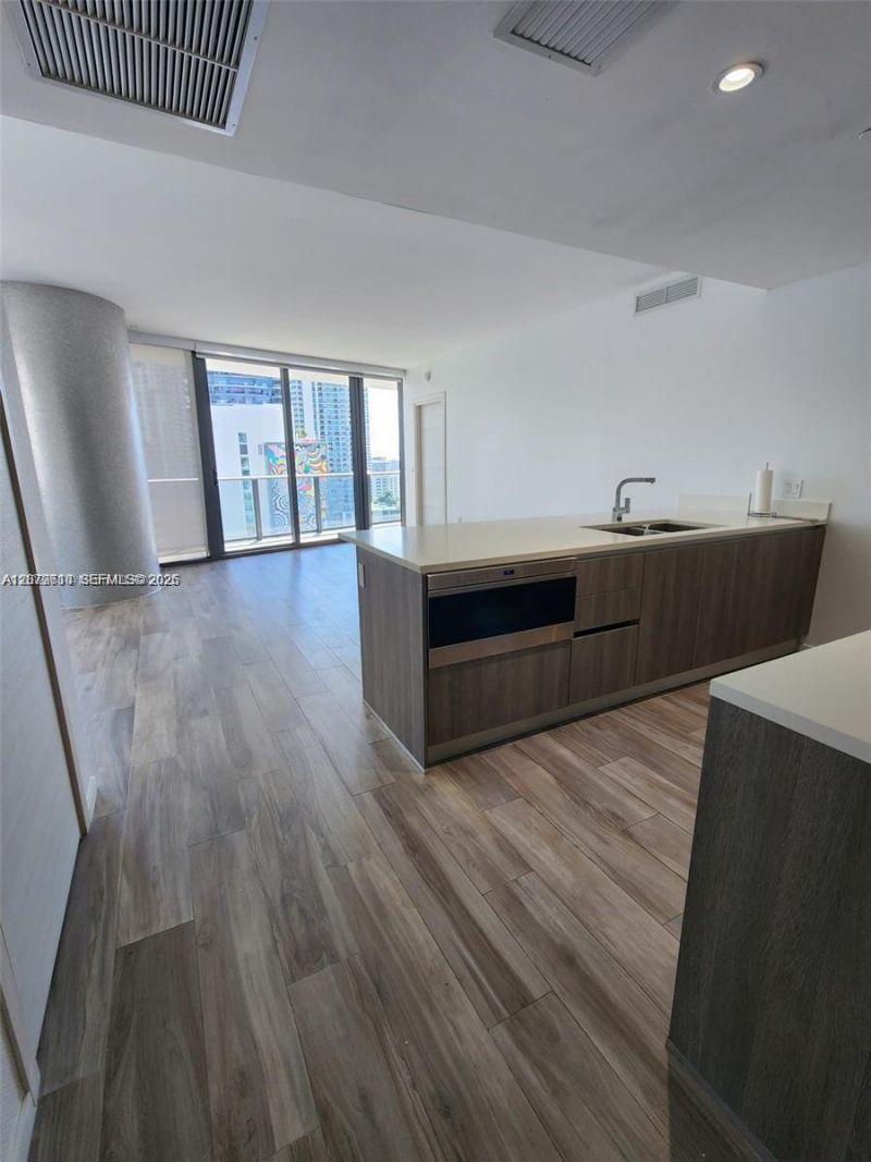 801 S Miami Ave , Unit 1804, Miami, FL 33130 Photo