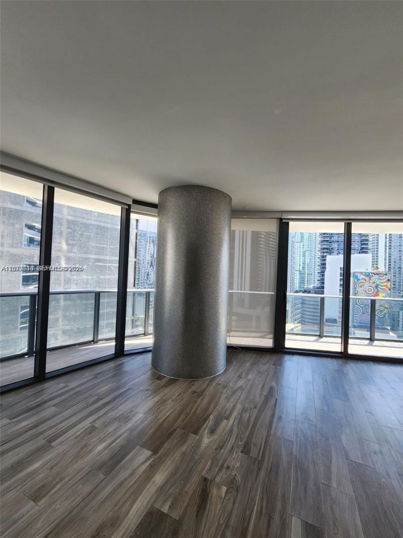 801 S Miami Ave , Unit 1804, Miami, FL 33130 Photo