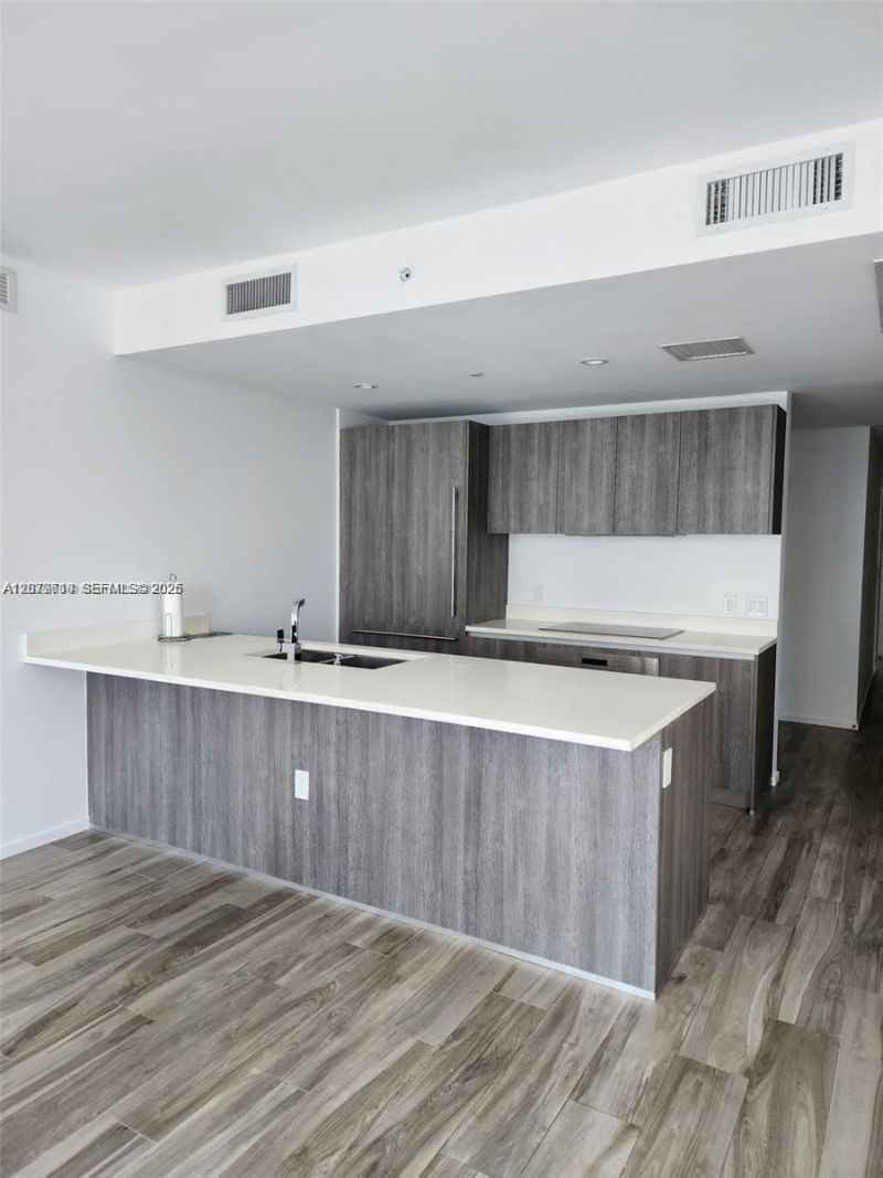 801 S Miami Ave , Unit 1804, Miami, FL 33130 Photo