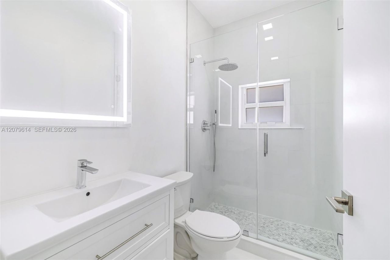 340 NE 125th St, North Miami, FL 33161 Photo