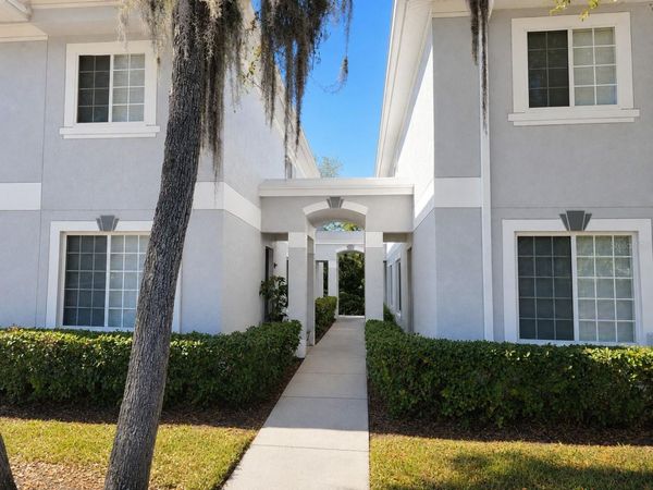 4053 DOLPHIN DRIVE , TAMPA, FL 33617