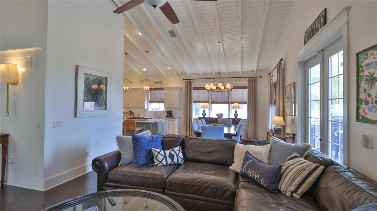 818 Ocean Avenue, New Smyrna Beach, FL 32169 Photo