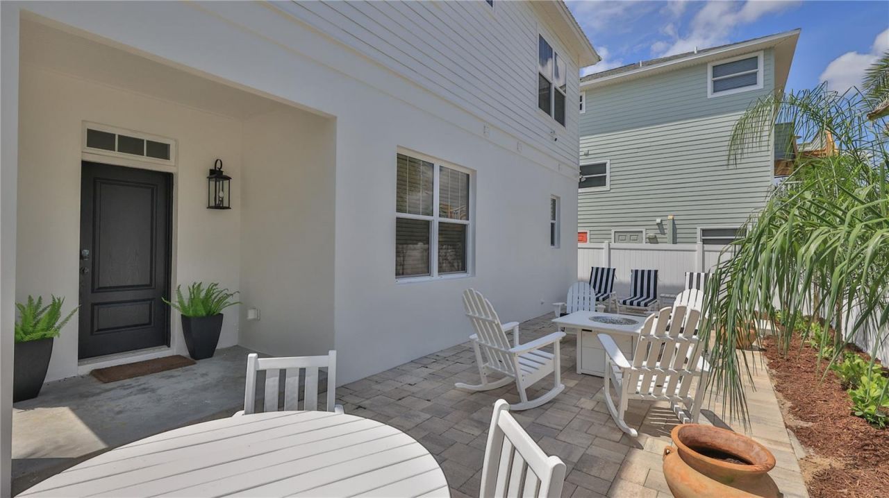 818 Ocean Avenue, New Smyrna Beach, FL 32169 Photo