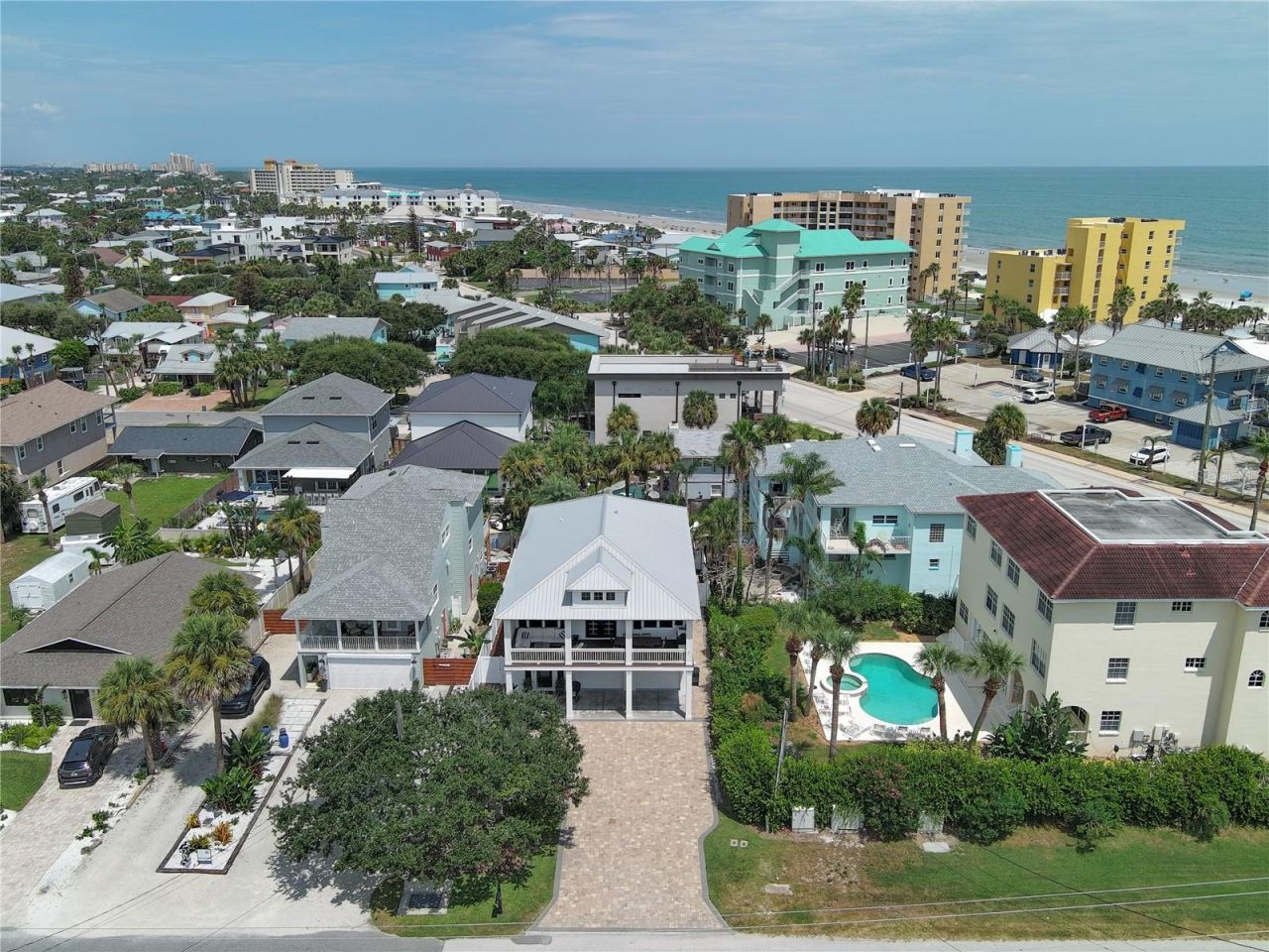 818 Ocean Avenue, New Smyrna Beach, FL 32169 Photo
