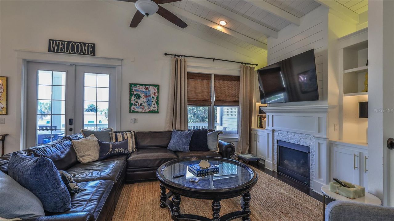 818 Ocean Avenue, New Smyrna Beach, FL 32169 Photo