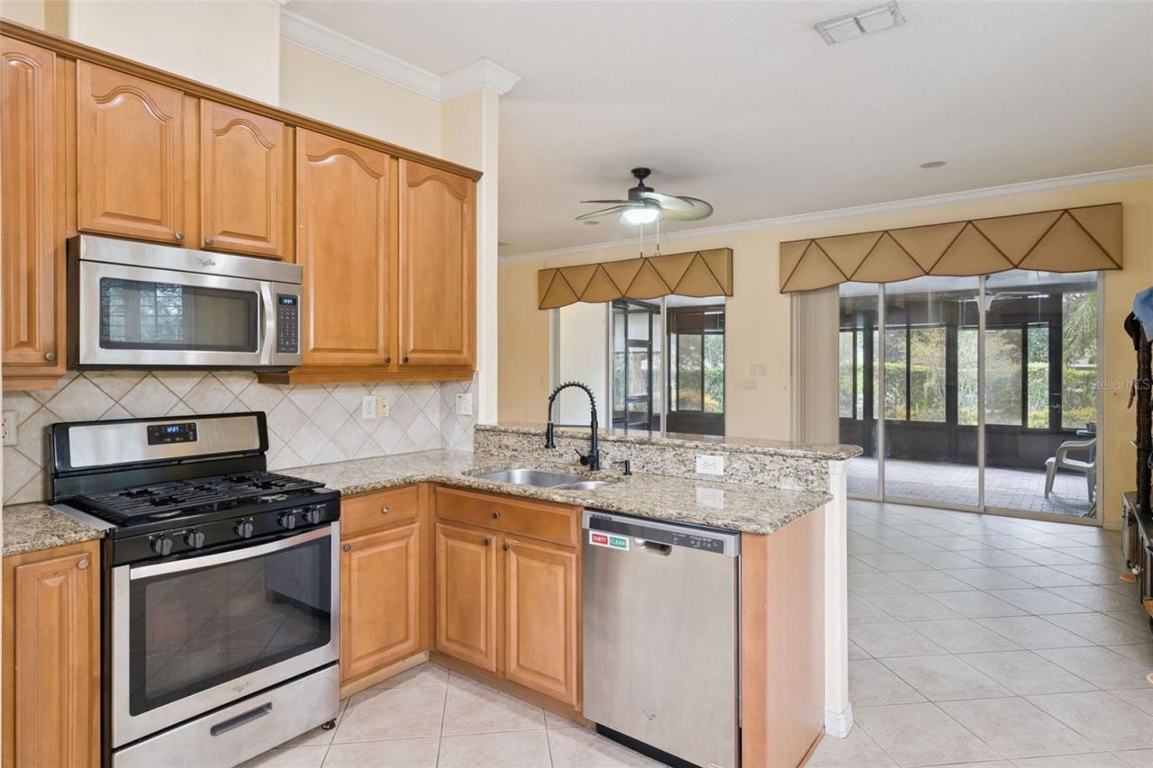 100 Flame Vine Way, Groveland, FL 34736 Photo
