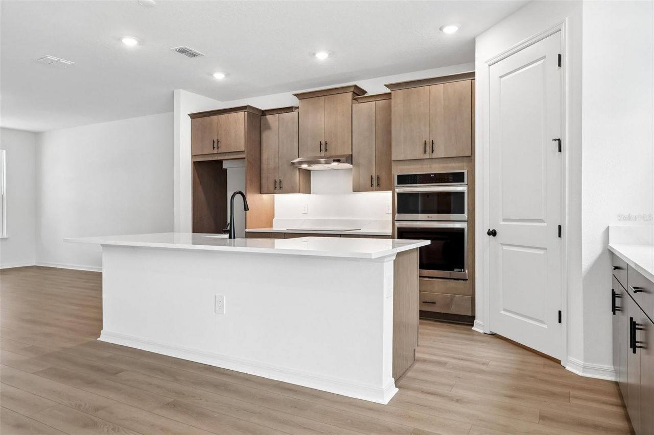 4272 Darby Court , Eustis, FL 32736 Photo