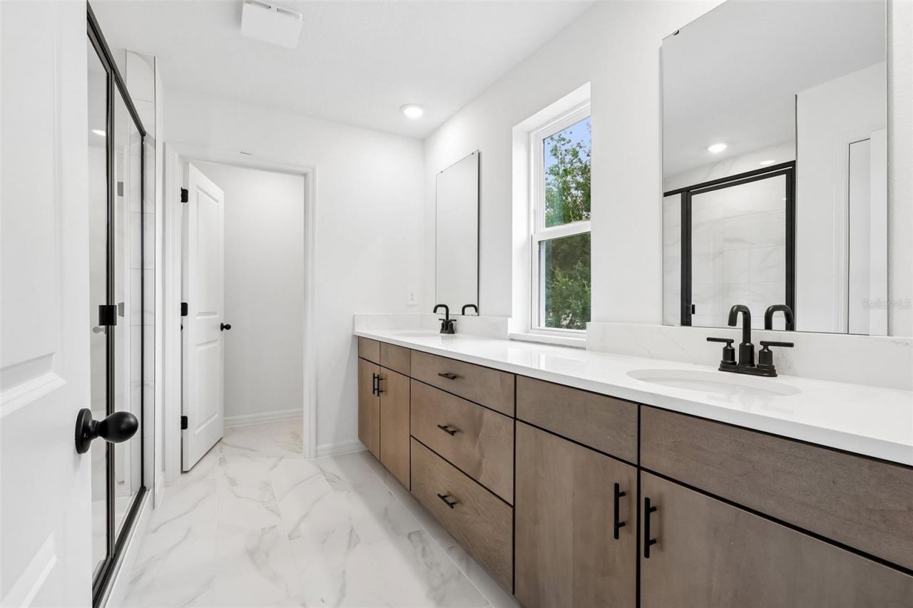 4272 Darby Court , Eustis, FL 32736 Photo