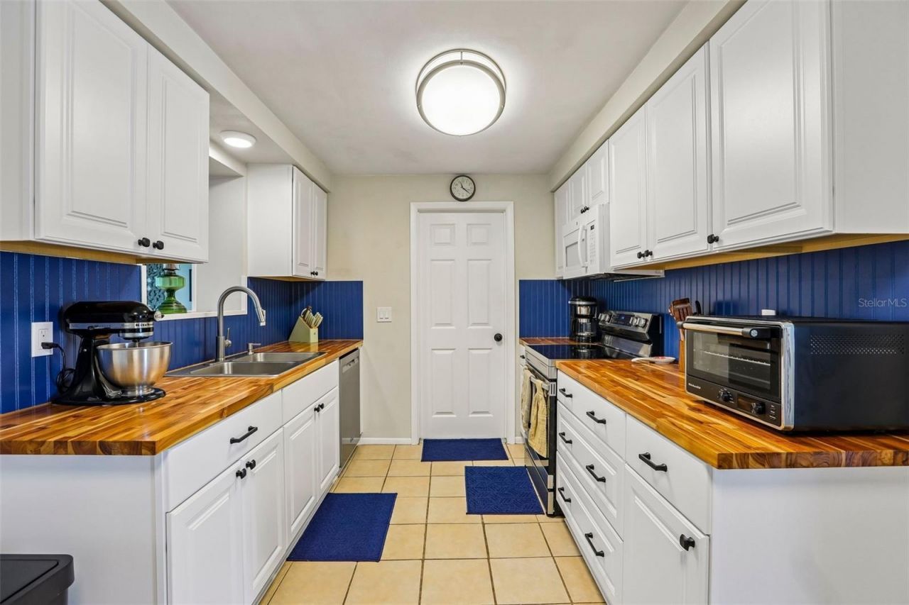 3420 Paloma Drive , Holiday, FL 34690 Photo