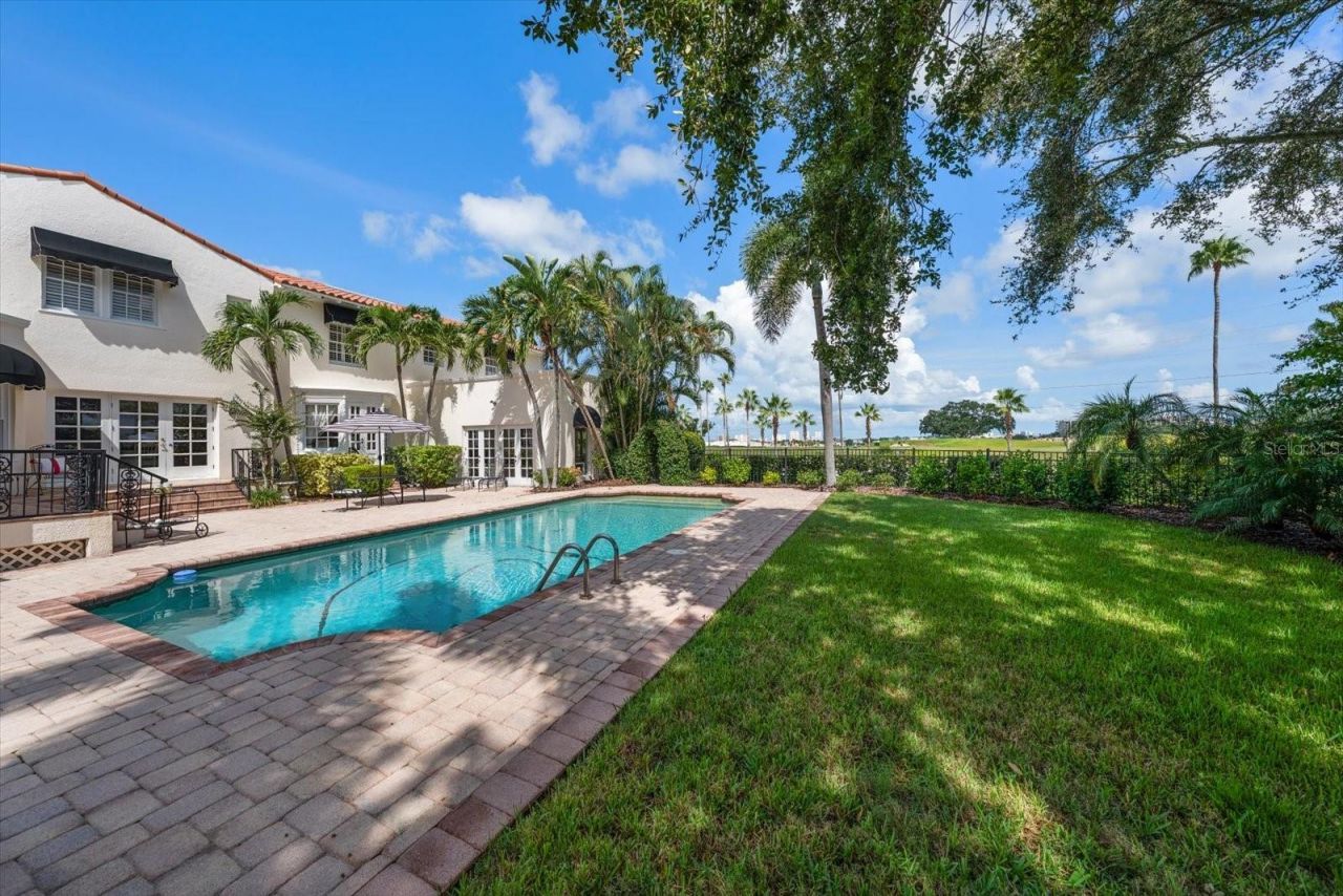 561 Palmetto Road, Belleair, FL 33756 Photo