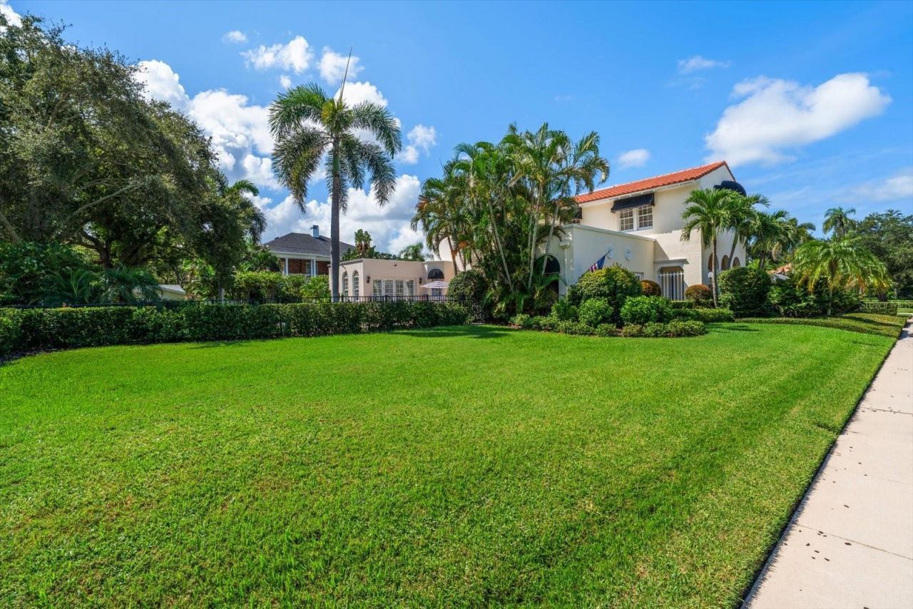 561 Palmetto Road, Belleair, FL 33756 Photo