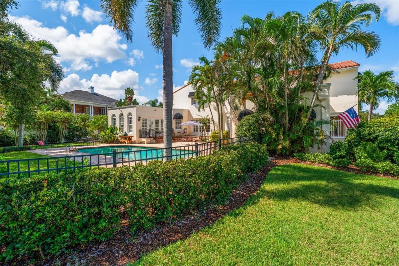 561 Palmetto Road, Belleair, FL 33756 Photo