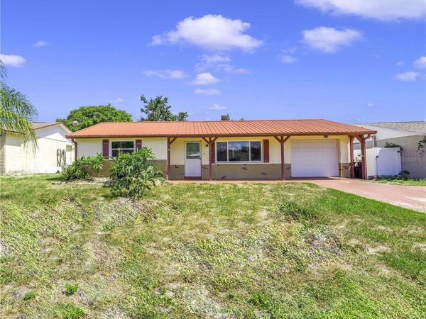 6137 2ND AVENUE , NEW PORT RICHEY, FL 34653