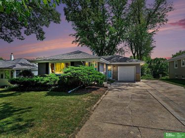 5819 Hamilton Street, Omaha, NE 68104