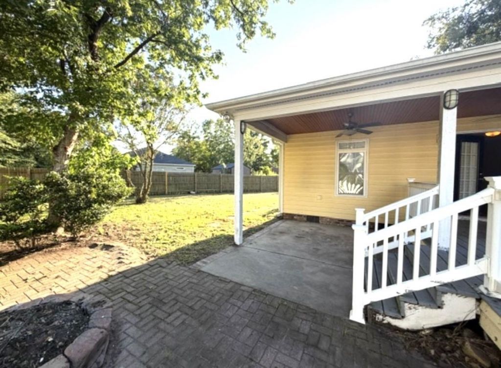 108 E Coker Ln. Photo 12