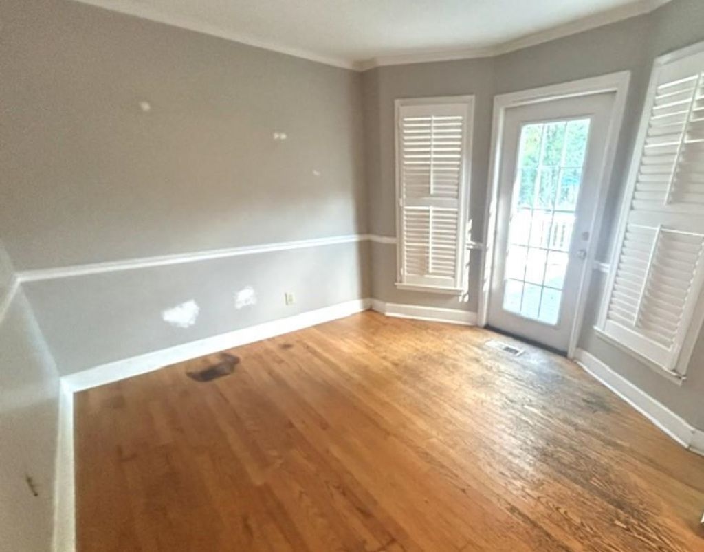 108 E Coker Ln. Photo 5