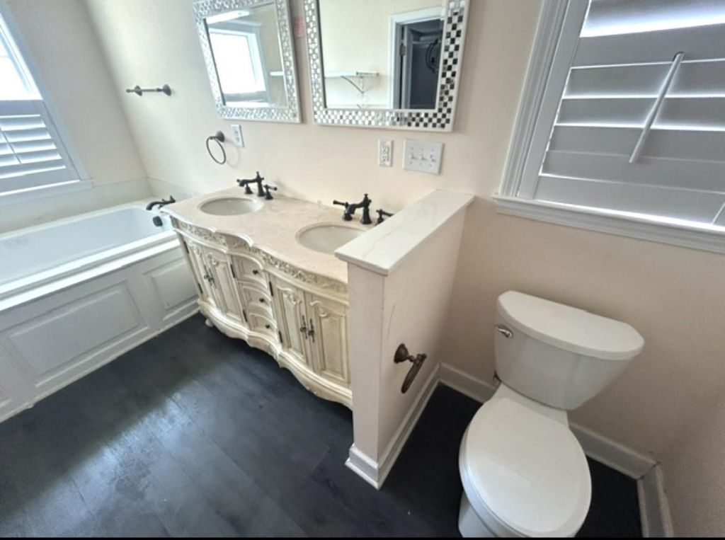 108 E Coker Ln. Photo 8